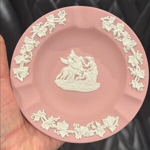 Rare Vintage Wedgewood Pink Jasperware Ashtray Mythology Inspired England